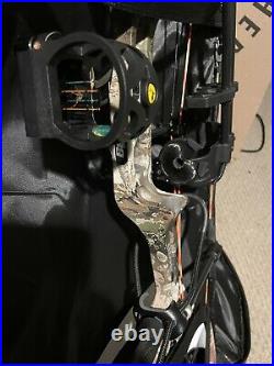 BEAR ARCHERY Spiecies LD Compound bow 70lb, 32DL and bow case