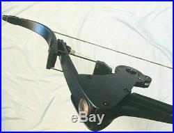Black Oneida Eagle Bow Right Hand 30-45-65 LB. 28-30 Medium Draw Excellent
