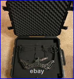Gearhead Archery T18 Carbon Compound Bow 29 DL, 70 Lbs. + SKB Case, Extras