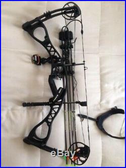HOYT CHARGER COMPOUND HUNTING BOW 30 DRAW / 70LB DRAW WEIGHT (originally900)