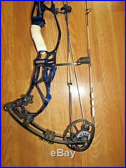HOYT PRO FORCE BOW 26.5-30 60lb RIGHT HAND royal blue