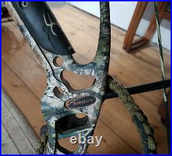 Hoyt Alphamax 32 XTS Compound Bow 60 70lbs XTR Cam & 1/2 with extras