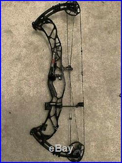 Hoyt Pro Force Compound Bow (Black) 50-60lbs 27-30