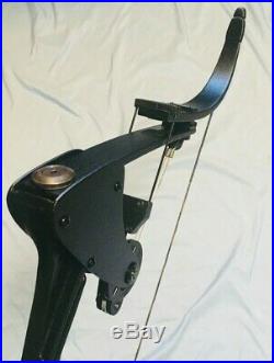 Hurry Black Oneida Eagle Bow Right 30-45-65 LB. 28-30 Med Excellent Hunt-Fish