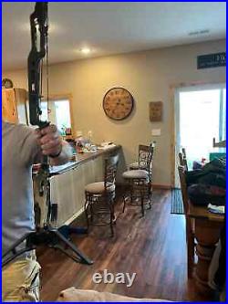 Mathews Phase 4 29 Compound Bow in Ambush Green RH 60# 28 85% 340fps