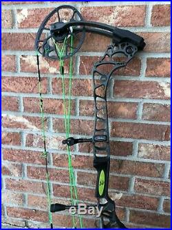 Mathews Triax Left Handed LH 29 70lb Stone grey withCustom String and Grip