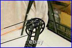 Mybo Edge Compound Bow In Midnight Black 28.5 Draw Length 60lbs Draw Weight Use