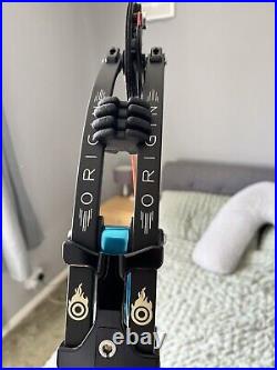 Mybo Origin Compound Bow Right Handed 50 -60lb, 27-31? DL- Ice Blue