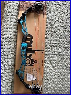 Mybo Origin Compound Bow Right Handed 50 -60lb, 27-31? DL- Ice Blue