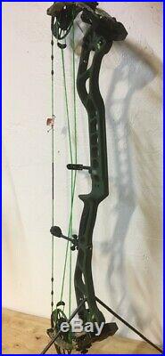 NOCK ON EVO NTN 33 33 29 70lb LEFT Hand Compound Bow with stand