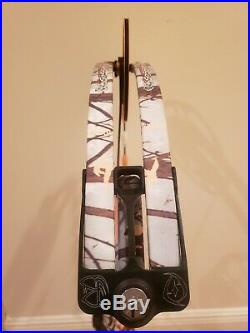 OBSESSION ARCHERY PHOENIX STORMY HARDWOODS 3D BOW 27.5/RH/60LB With EXTRAS