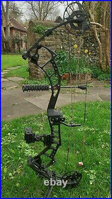 PSE Bow Madness Unleashed Compound Bow R handed 47-70lbs. Never been fired