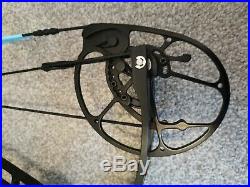 Topoint Compound Bow (Demonstrator)Black right handed 26-30 45-55lbs
