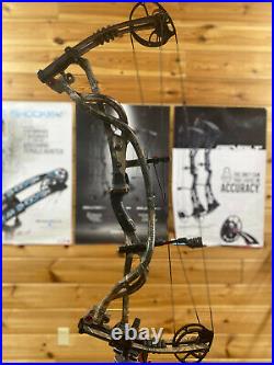 VERY NICE HOYT Carbon Element RKT REALTREE Camo Hunting Bow 28 70lb
